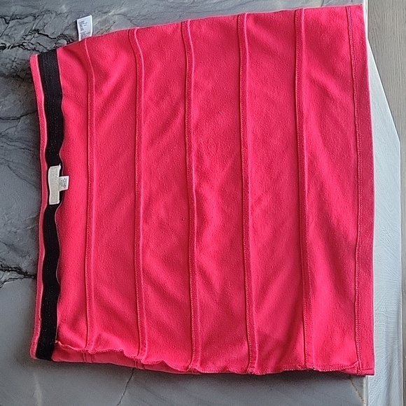 Forever 21 Pink XL Skirt - Picture 3 of 3